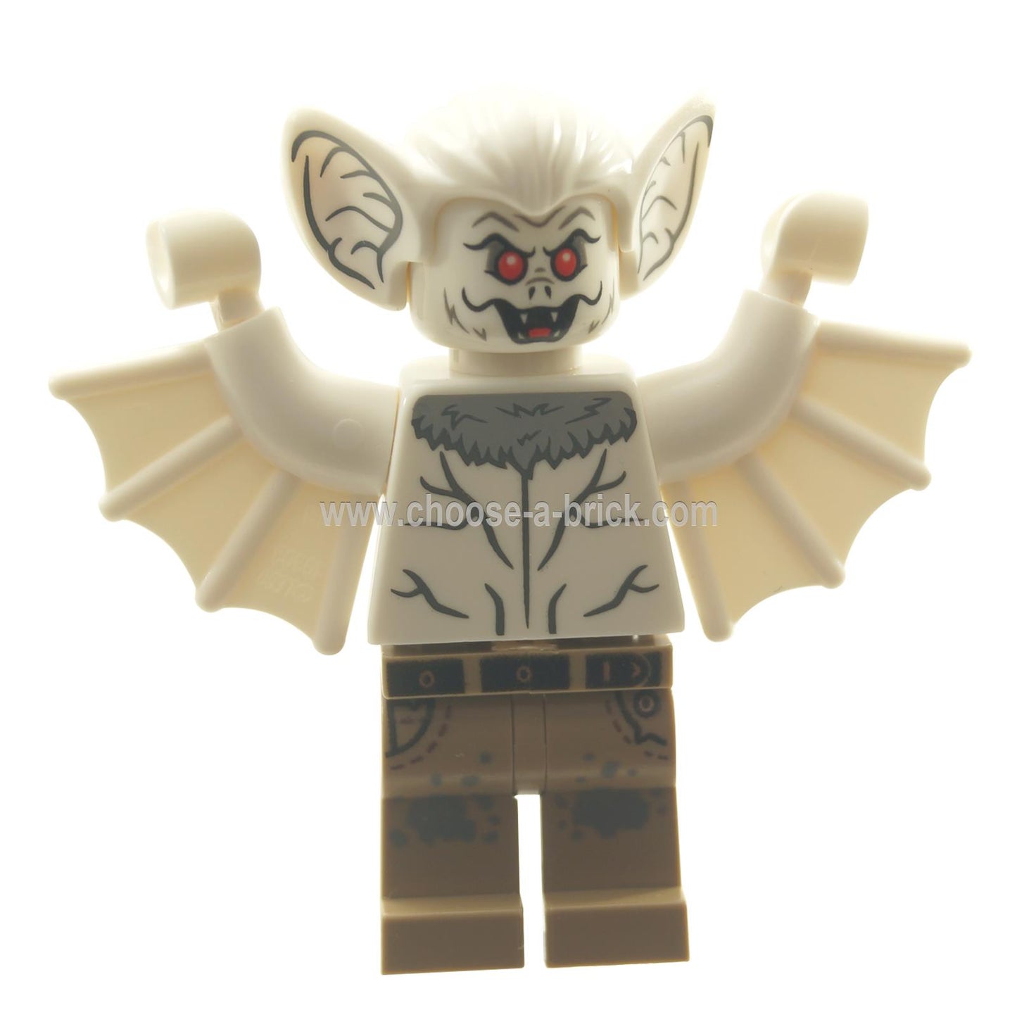 Pohled zezadu na LEGO DC Super Heroes Man-Bat - Rebirth minifigurku (sh0660). Figurka má bílou/bledou hlavu s velkými netopýřími ušima, bílý trup s potiskem žilkovaných detailů a bez viditelné srsti, a pískové nohy bez potisku. Netopýří křídla jsou připevněna k rukám.