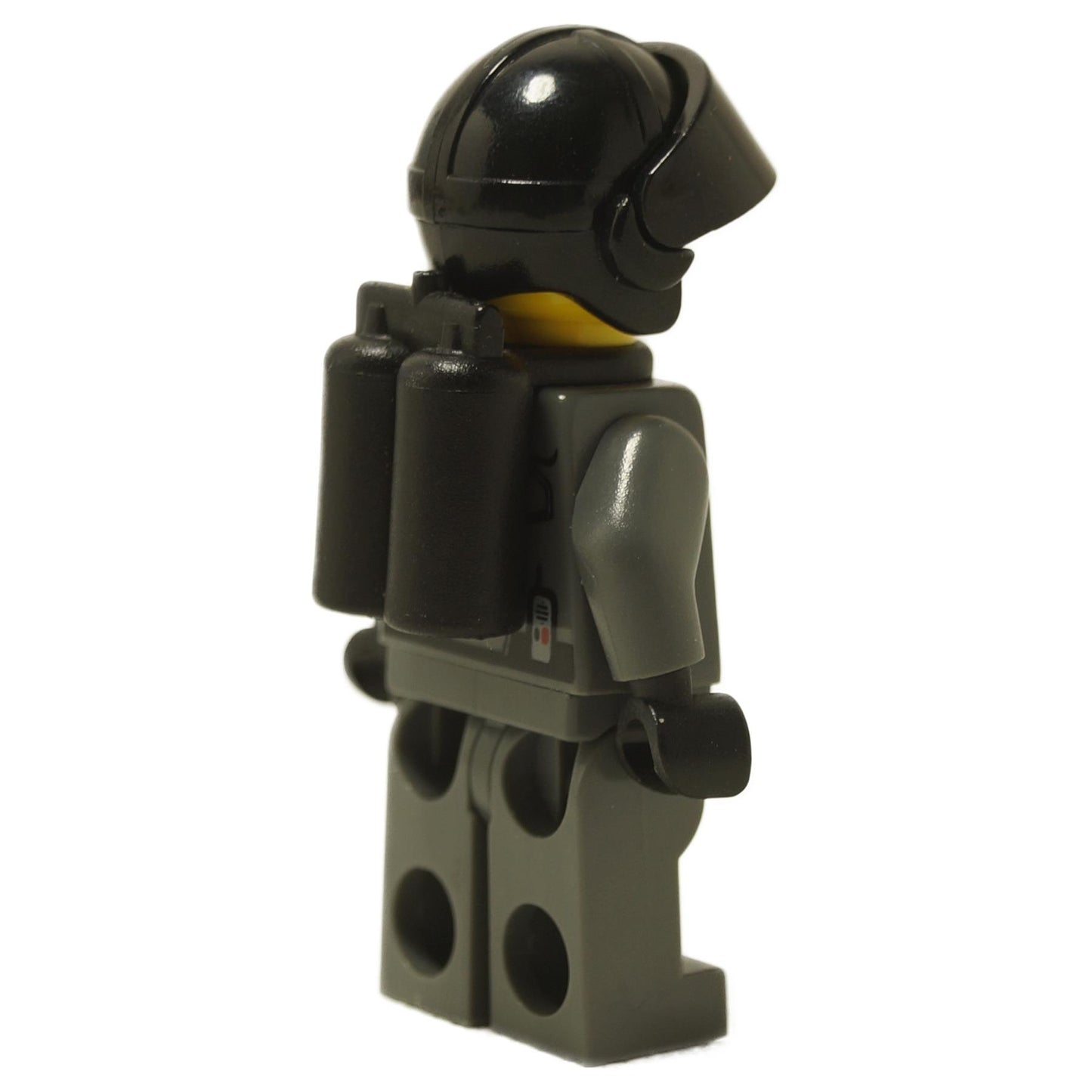 LEGO® Space Police III Officer 5 minifigure (sp099) rear view showing black dual air tanks and helmet, with printed back and leg details. Displayed on a white background.