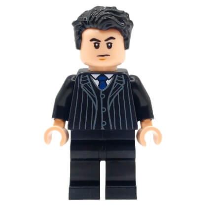 LEGO Bruce Wayne sh1114 minifigure in black pinstripe suit with dark blue tie
