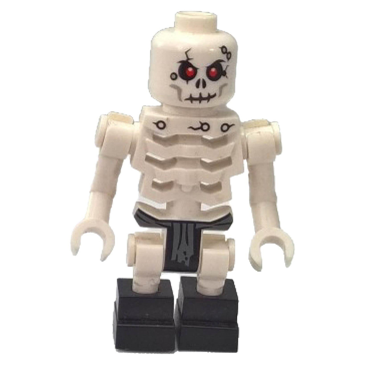 ®ليغو NINJAGO تشوبوف ميني فيغور – محارب هيكل عظمي مع أحمر عيون و أسود درع من صعود الثعابين.
