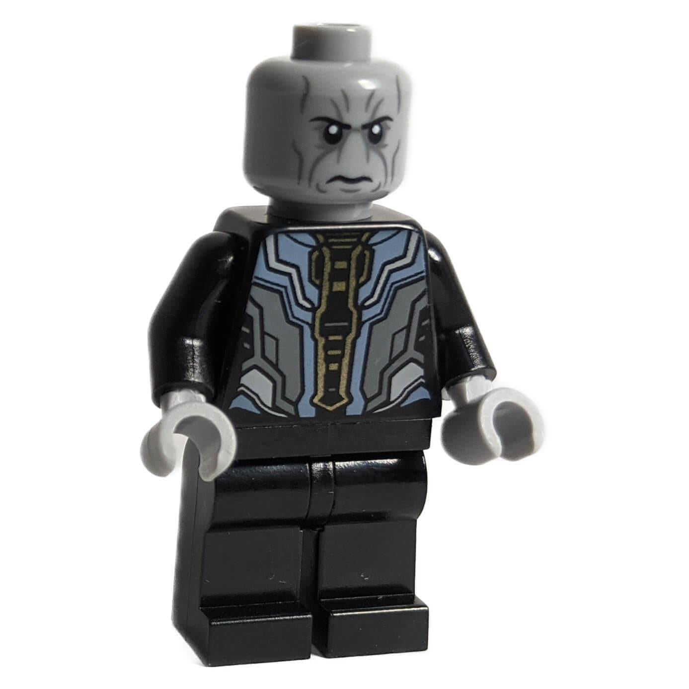 LEGO Ebony Maw minifigure sh0827 grey head dark robe torso