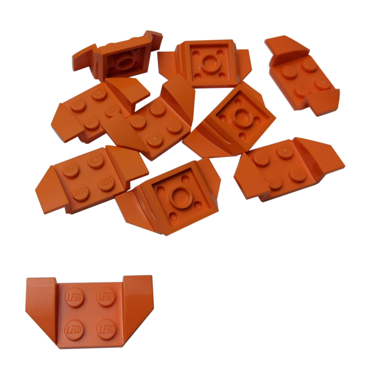 Lot of 10 orange LEGO® Part 41854 Vehicle Mudguards 2 x 4 with Flared Wings, showing angled side panels, top studs and underside details