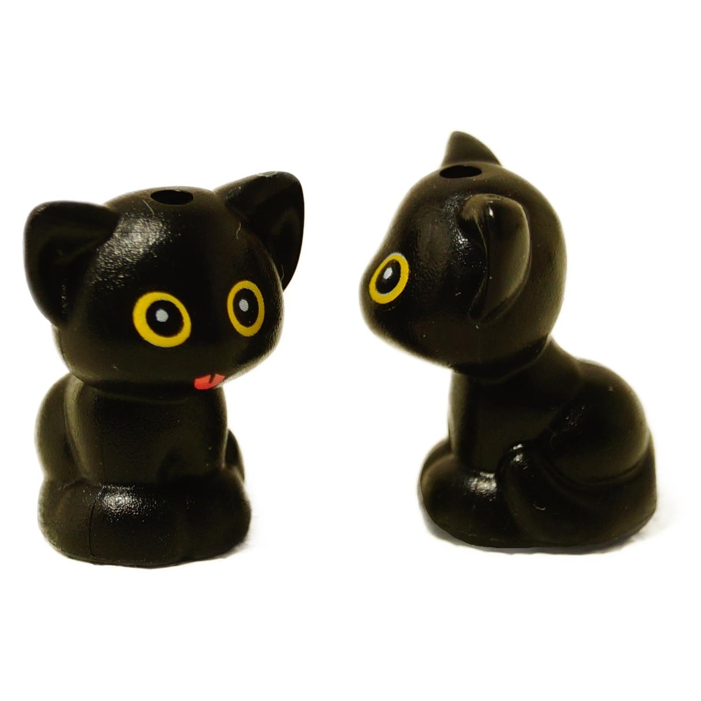LEGO® Friends baby kitten cat figure with yellow eyes, small molded black cat accessory