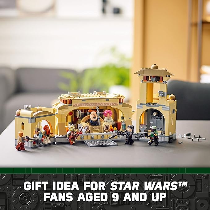 LEGO Star Wars Boba Fett Throne Room 75326 set with minifigures and interior details