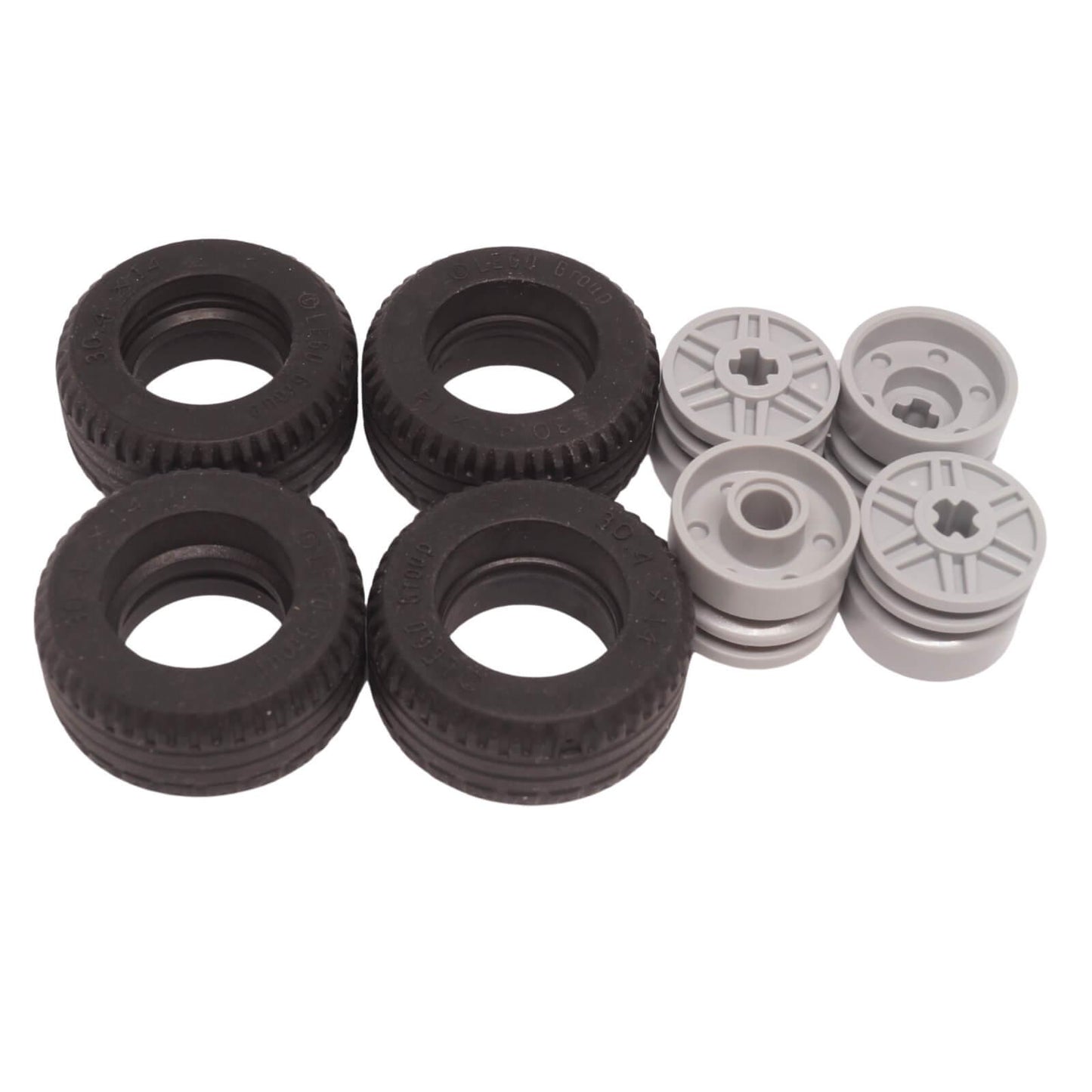 LEGO® wheel assembly set with four tyres and wheel hub combinations