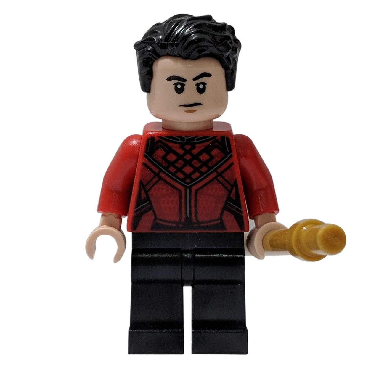 Shang-Chi con arma