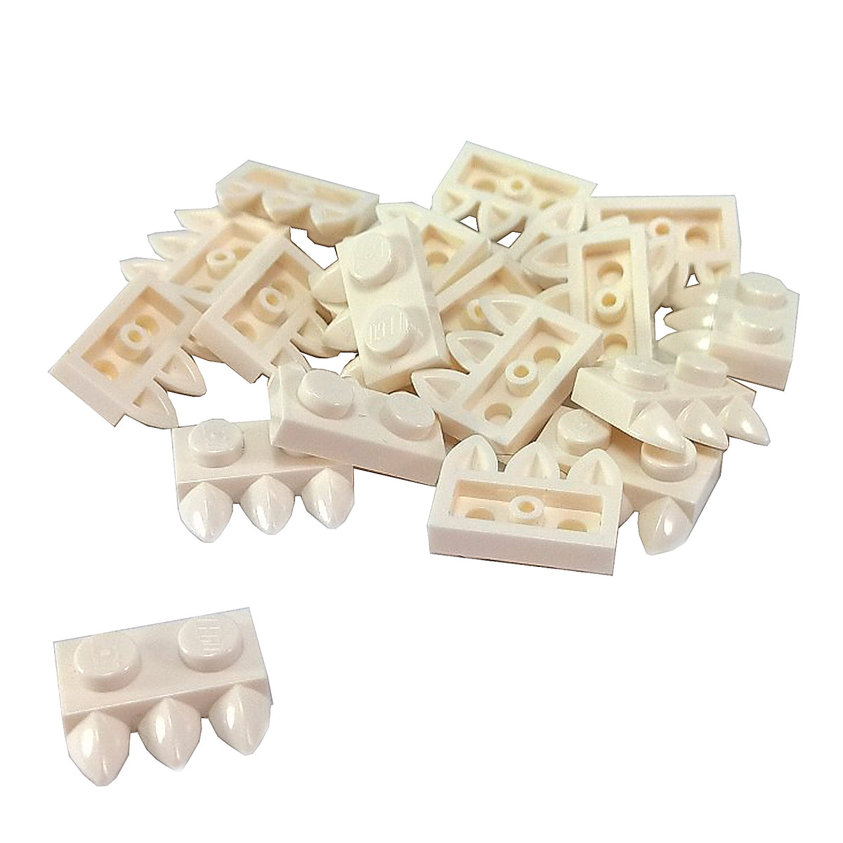LEGO® modified 1 x 2 plate with three teeth claws part 15208 in white