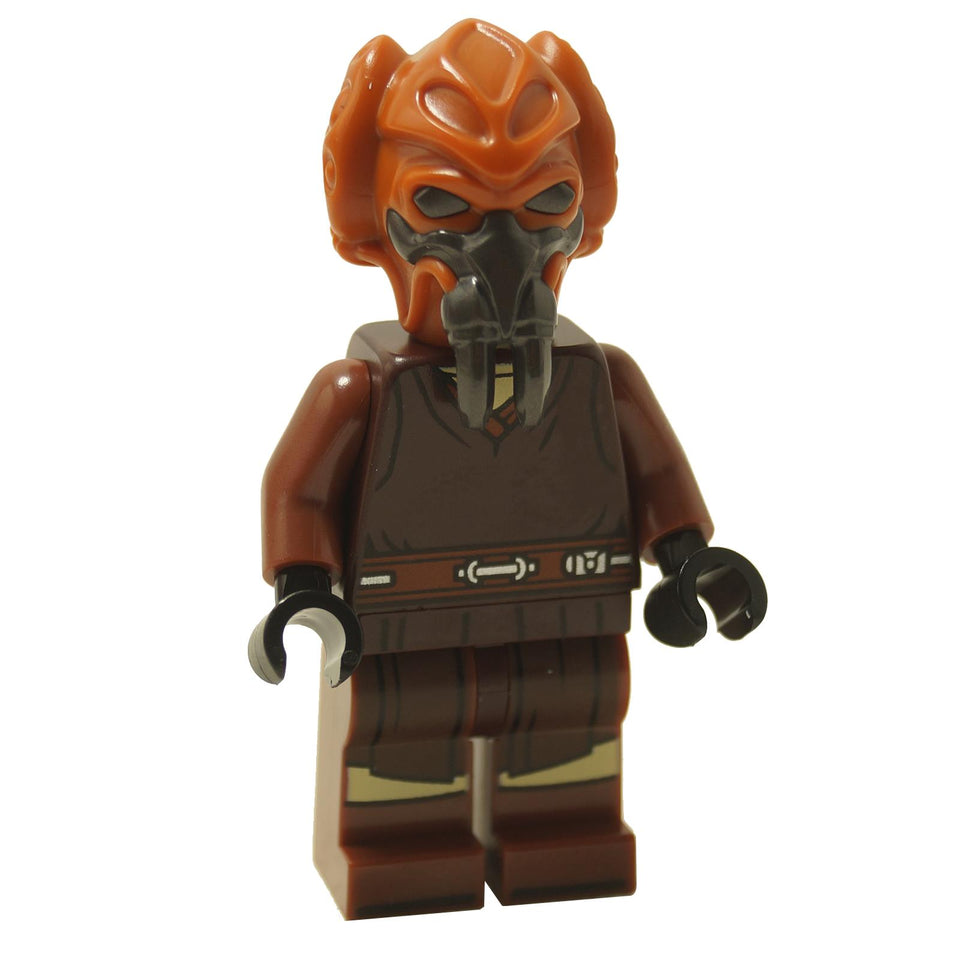 Front view of LEGO Star Wars Plo Koon minifigure (sw1414) featuring a reddish-brown headpiece, dark brown robes, and yellow arms.