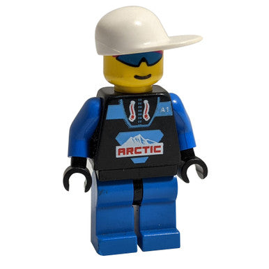 LEGO Arctic Minifigur ARC004, weiße Kappe und Sonnenbrille, Vorderansicht