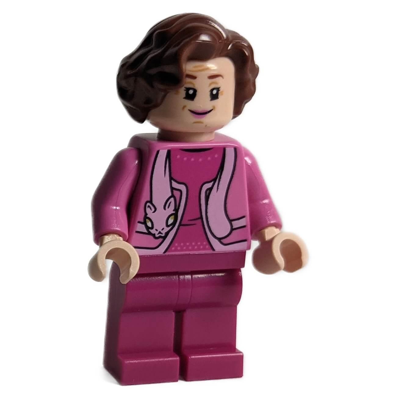 LEGO® Harry Potter -minifiguuri professori Dolores Umbridgesta vaaleanpunaisessa asussa, jossa on kissakuosi ja kiharat ruskeat hiukset (hp356).