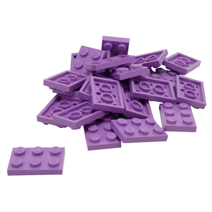 LEGO® Placa 2x3 de plástico duradero color lavanda medio, ideal para construcciones estructurales, bases y conexiones MOC versátiles.

