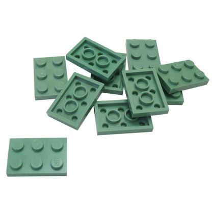 LEGO® Placa 2x3 de plástico duradero color verde arena, ideal para construcciones estructurales, bases y conexiones MOC versátiles.
