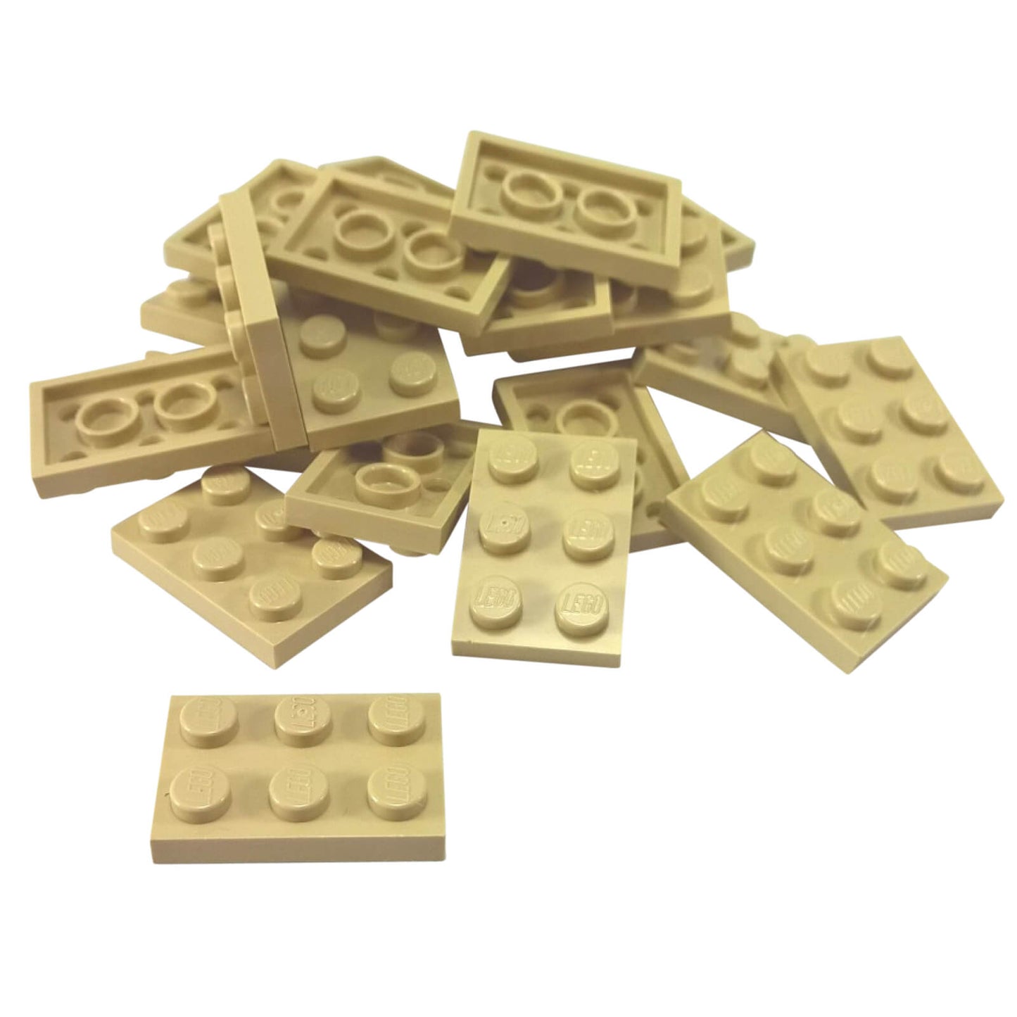 LEGO® Placa 2x3 de plástico duradero color beige, ideal para construcciones estructurales, bases y conexiones MOC versátiles.

