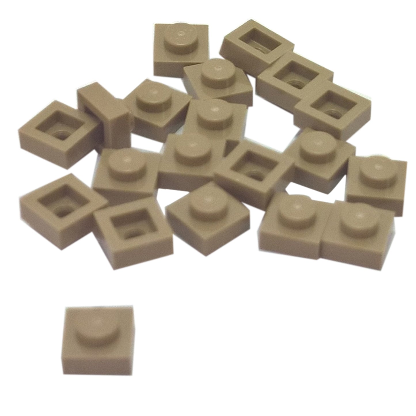 LEGO® Placa 1x1 en marrón claro oscuro, un elemento básico versátil ideal para detalles, espaciado y conexiones precisas de MOC.
