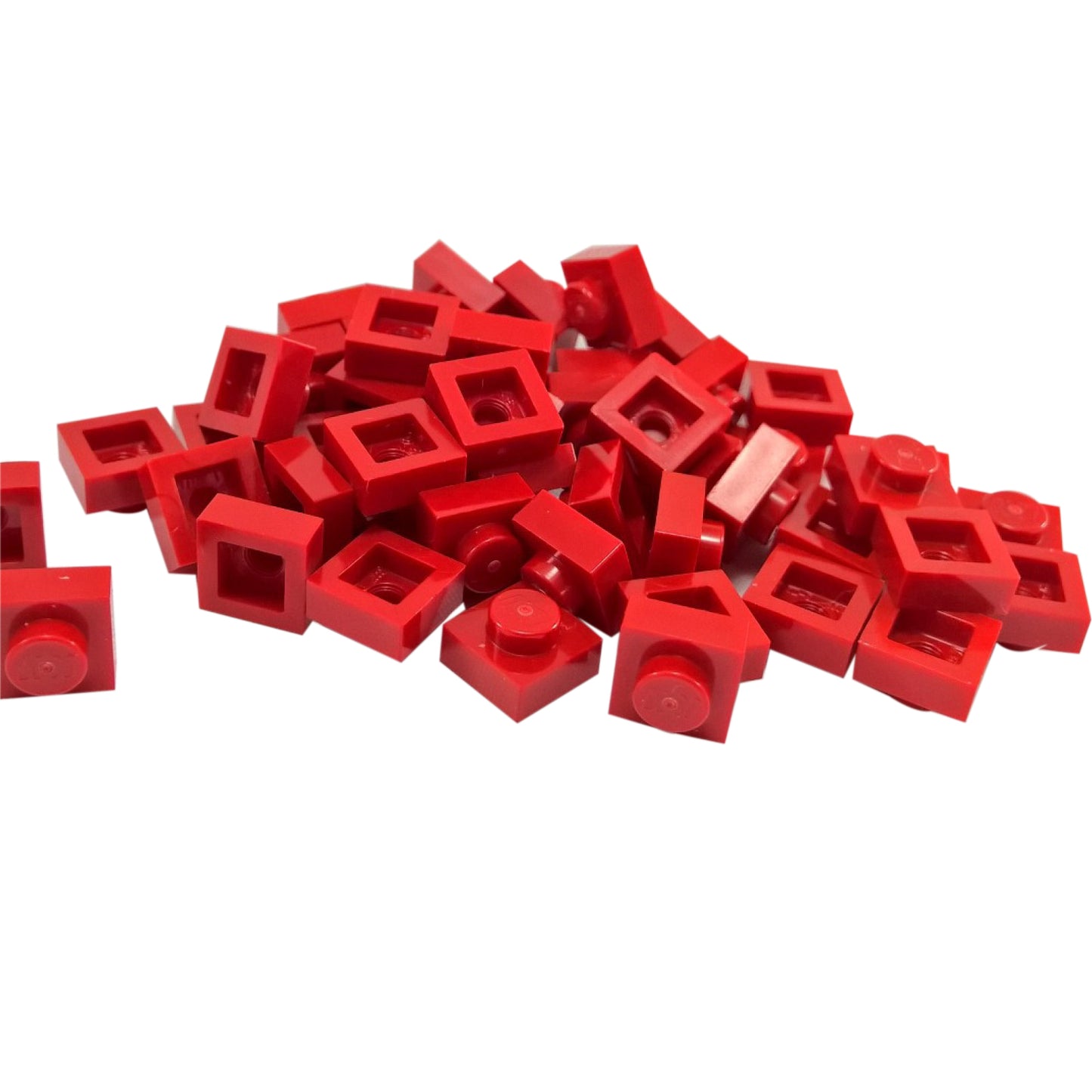 LEGO® Placa 1x1 en rojo, un elemento básico versátil ideal para detalles, separación y conexiones precisas de MOC.
