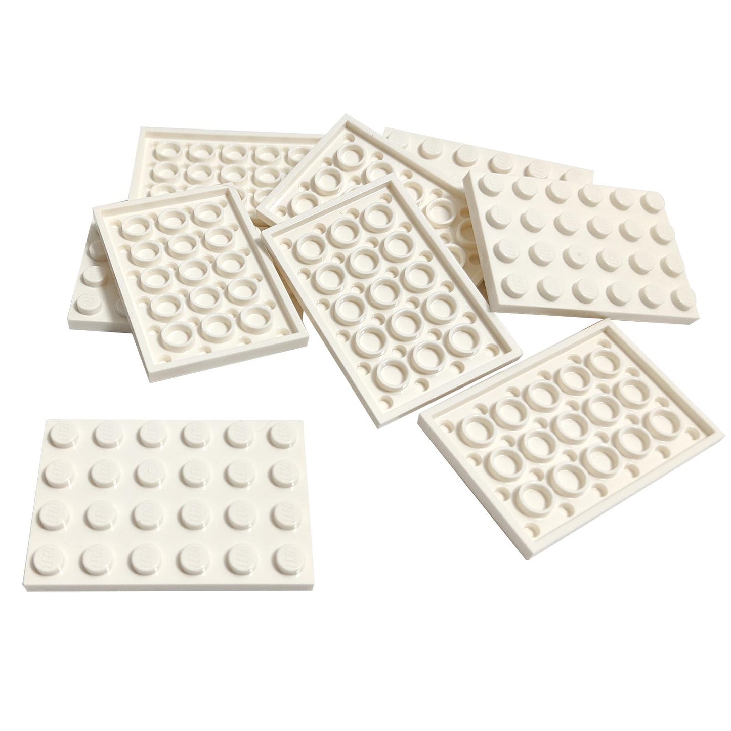 LEGO® Plate 4 x 6 (3032) in standard rectangular shape for building bases, platforms, and structural support in white.
