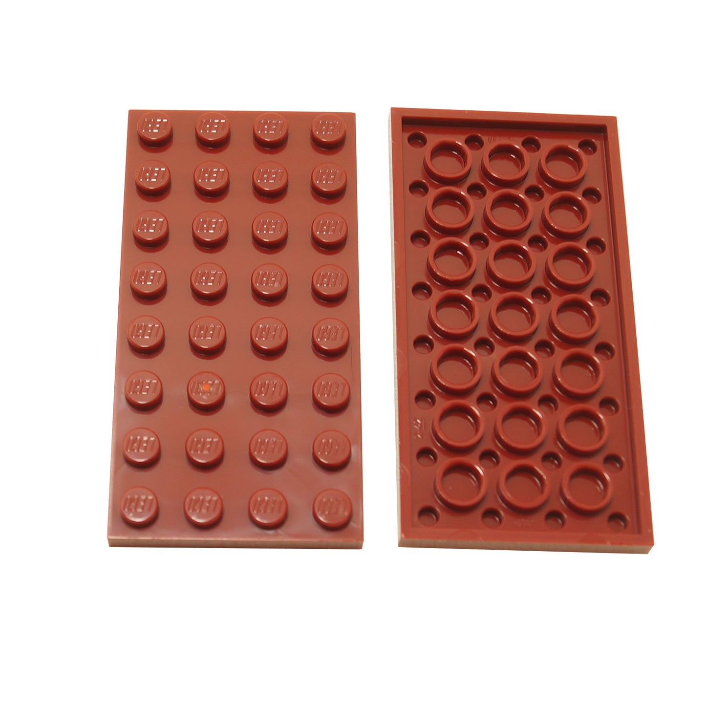 LEGO® Piastra 4 x 8 (3035) pezzo base rettangolare per creare piattaforme robuste e supporto strutturale in rosso scuro.
