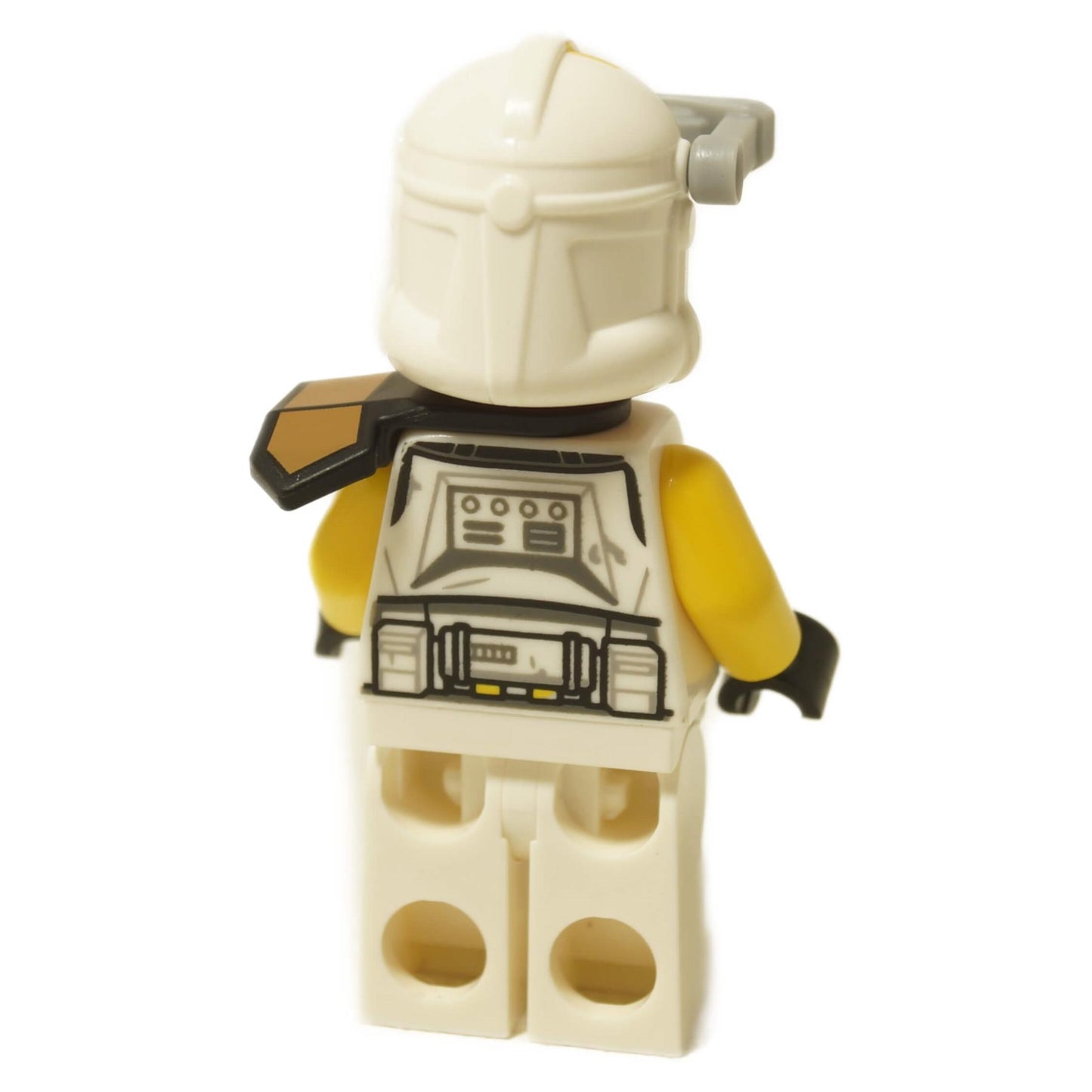 Minifigura LEGO 327th Star Corps Clone Specialist con visor, bláster de largo alcance, hombrera de foil y kama impreso en vista trasera.