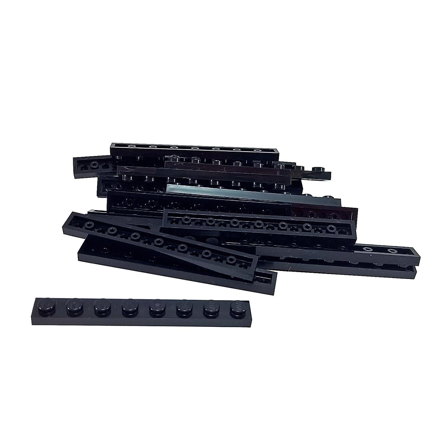 LEGO® Levy 1 x 8 (3460) pitkä kapea rakennusosa rakenteellista tukea ja yksityiskohtaisia tiilirakennelmia varten mustassa.