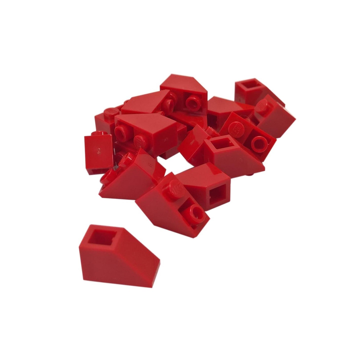 LEGO® pieza de pendiente invertida de 45 grados 2x1 3665 utilizada para detalles angulados y modelado en la parte inferior, rojo
