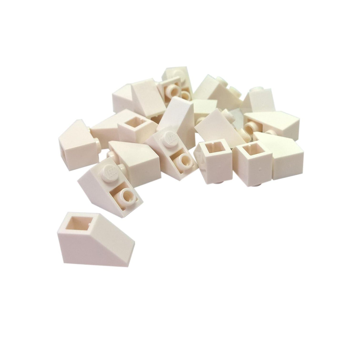 LEGO® pieza de pendiente invertida de 45 grados 2x1 3665 utilizada para detalles angulados y modelado en la parte inferior, blanco
