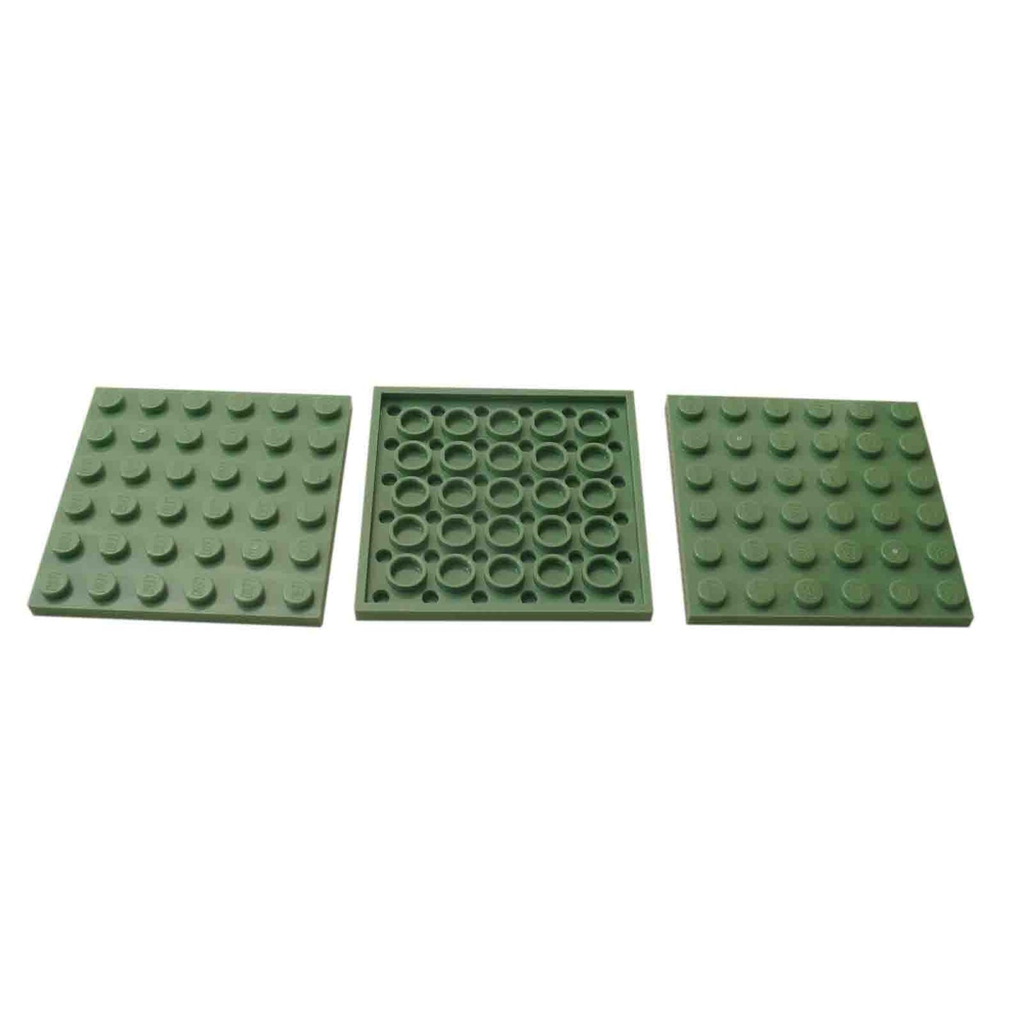 LEGO® 6x6-os lapka tartós homokzöld műanyagból, tökéletes alapok, platformok és masszív szerkezeti MOCs építéséhez.
