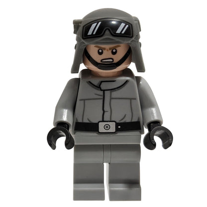 Imperial AT-ST Driver (Helmet with Goggles, Plain Legs) (75332) with weapon