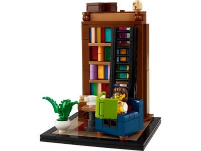 LEGO Books Are My Passion set, minifigure reading in armchair, front view.