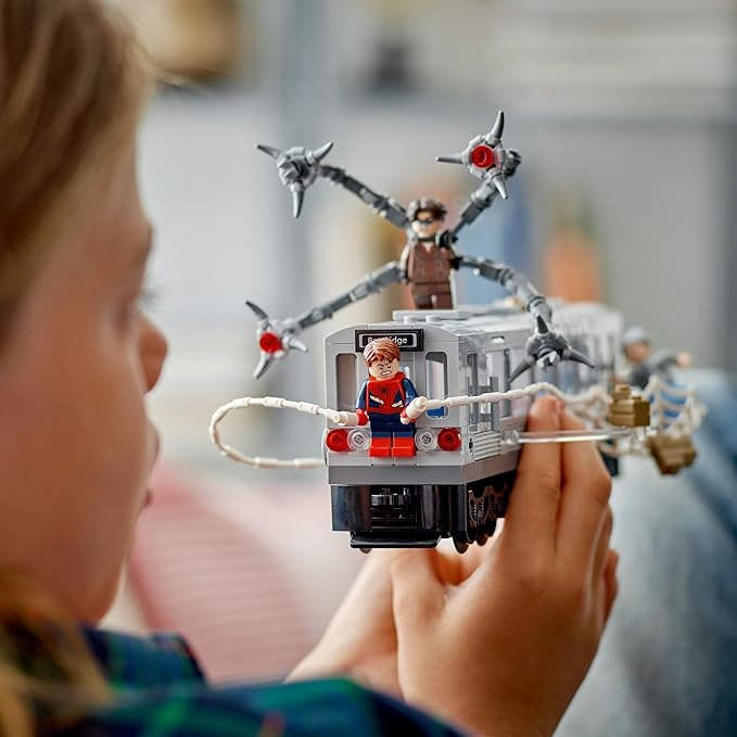 LEGO® マーベル スパイダーマン vs. ドック・オック トレイン 76321