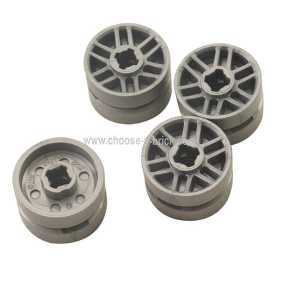 Rueda 14mm D. x 9.9mm con Ranura Central, Tornillos Falsos y 6 Radios Dobles 