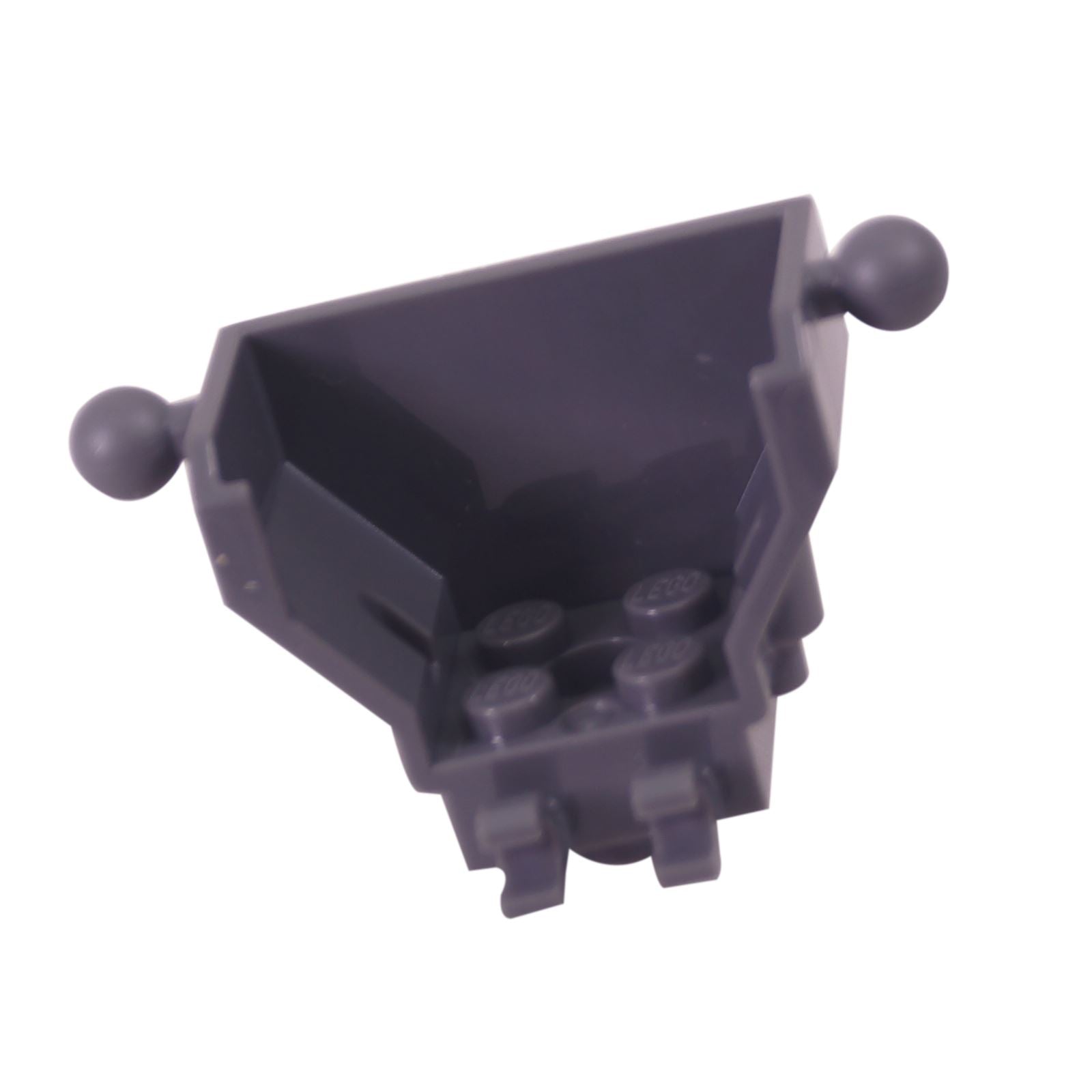 LEGO® 27168: Innovative 4 x 2 x 3 Cockpit with Multi-Functional