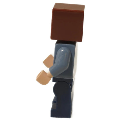 Vista lateral de LEGO® Minecraft Explorador de Badlands Minifigura (min176) mostrando el diseño de la cabeza cuadrada y el atuendo azul con cinturón impreso.