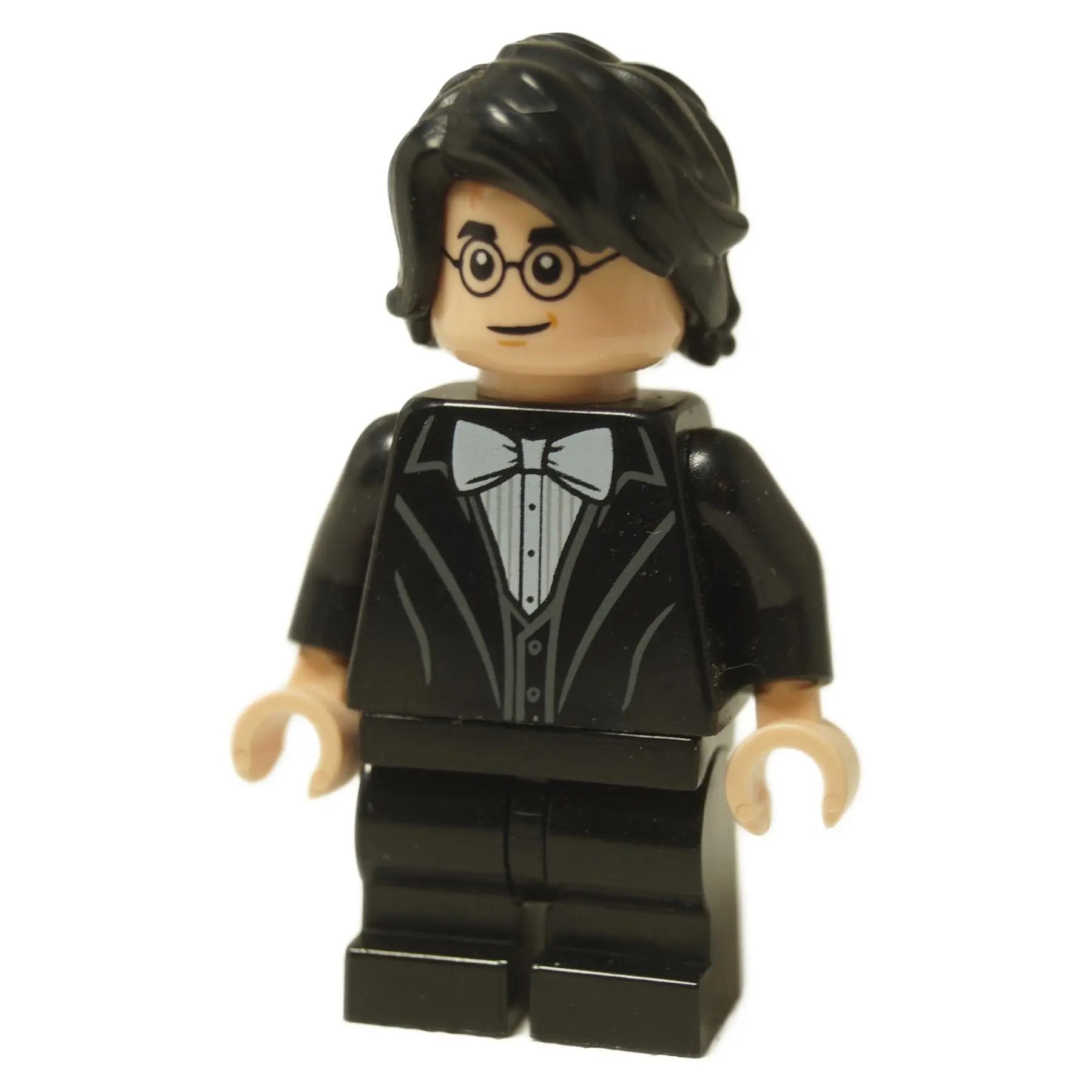 LEGO® Minifigura de Harry Potter (hp184) con un esmoquin negro, una pajarita blanca y sus gafas características.