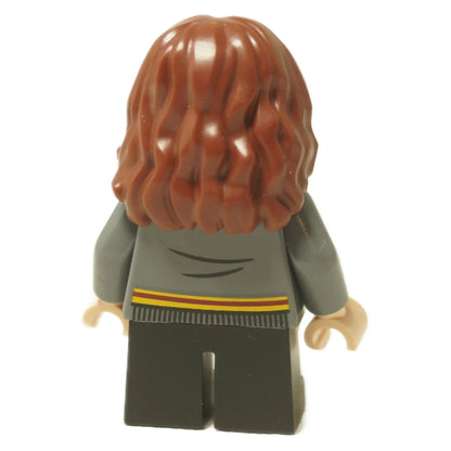 LEGO® Minifigura de Hermione Granger de Harry Potter (hp272) vistiendo su suéter gris de Gryffindor y su característico cabello castaño rizado. Vista trasera.