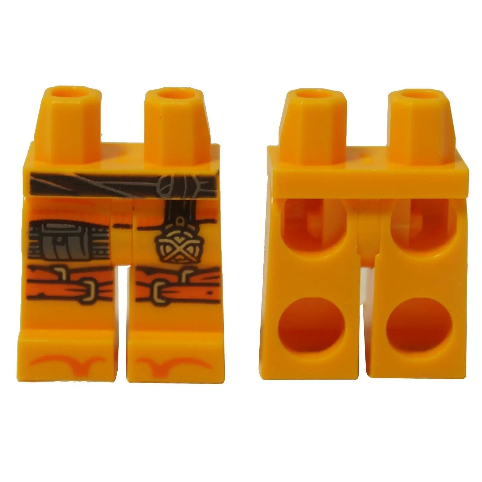 Vista frontal y trasera de las piernas de minifigura LEGO® NEXO KNIGHTS para Axl, mostrando pantalones naranjas con un fajín negro impreso, medallón dorado y bolsa de utilidades.
