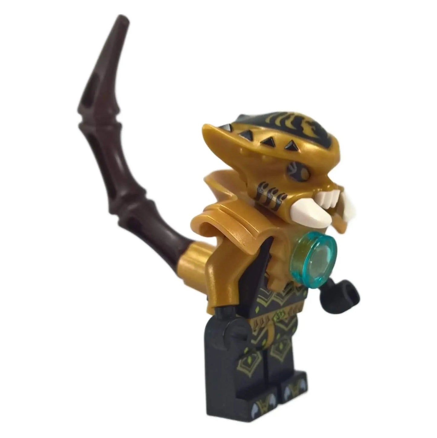 Perfil lateral de la minifigura LEGO Scorm mostrando la cola de escorpión y la impresión detallada