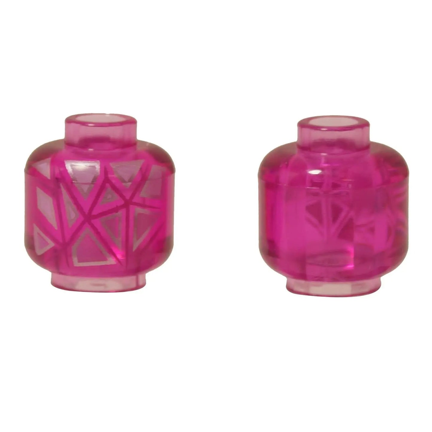 Una cabeza transparente de color rosa oscuro LEGO® (3626pb3756) con un patrón geométrico de triángulos en plata y rosa brillante impreso, que representa un campo de energía o cristal.
