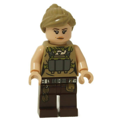LEGO® Zora Bennett minifigure from Jurassic World Rebirth with dual expressions, blonde swept hair, tactical jungle vest, and utility belt – part of the Rebirth minifigures collection.