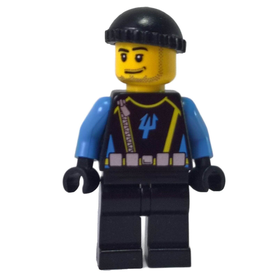 LEGO® Aquaraider Diver 5 Minifigure aqu019 with black hat and blue arms – front view