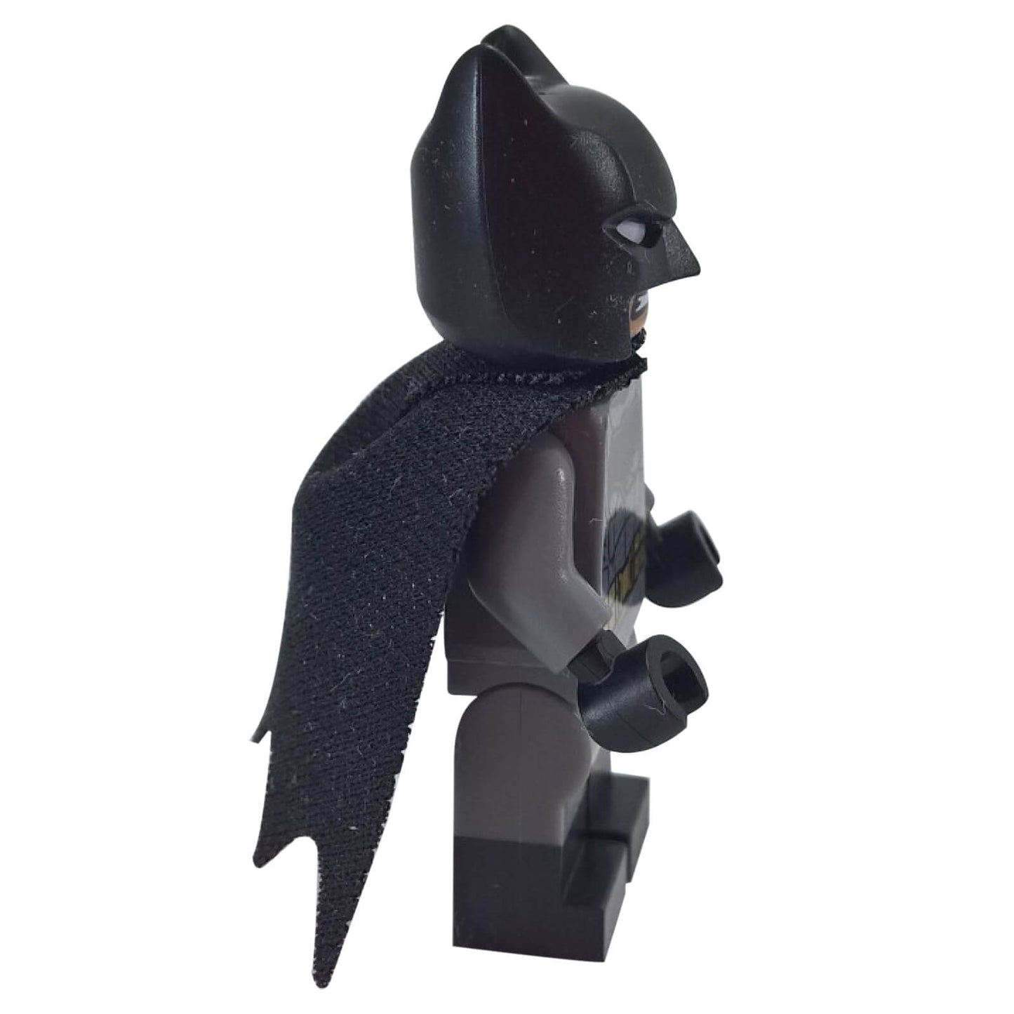 LEGO Batman minifigure dark bluish gray suit yellow belt sh0218, side profile