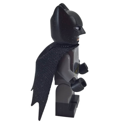 LEGO Batman minifigure dark bluish gray suit yellow belt sh0218, side profile