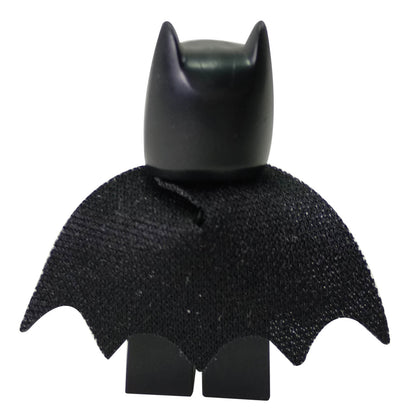 LEGO Batman minifigure short legs black suit yellow emblem sh0492, back view.