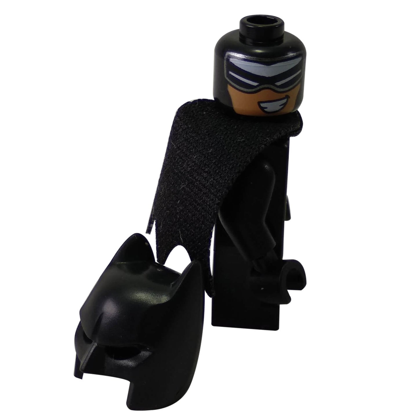 LEGO Batman minifigure short legs black suit yellow emblem sh0492, side view.