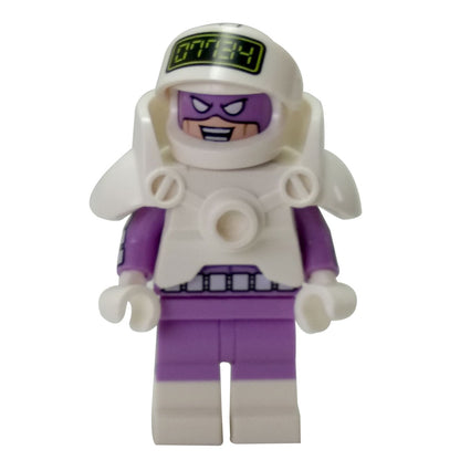 Minifigure LEGO Calculator coltlbm18 in tuta bianca e viola.