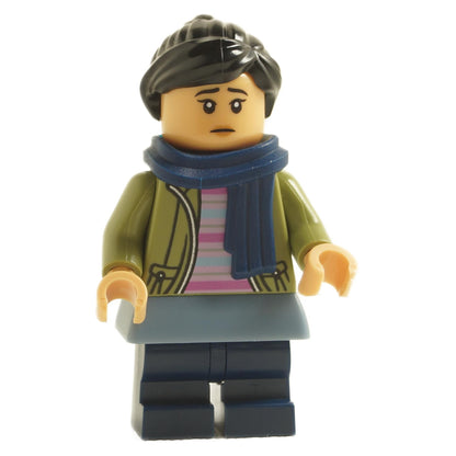 Cho Chang hp469 minifigure with olive green jacket and worried facial expression print