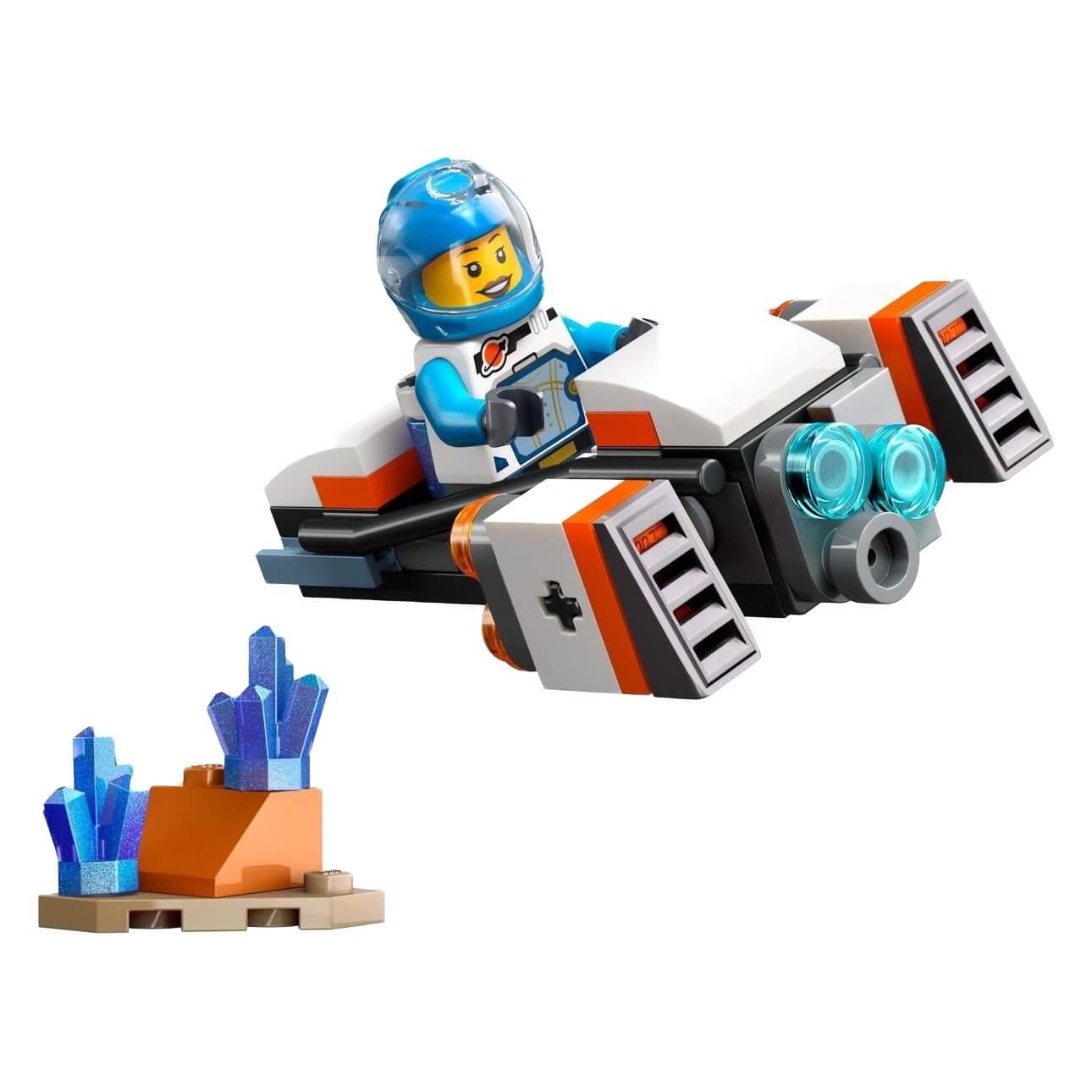 LEGO City Space Hoverbike, astronaut minifigure, blue crystals, side view