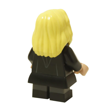 LEGO® Daphne Greengrass minifigure hp487 back view with long blonde hair and black Slytherin robe close-up