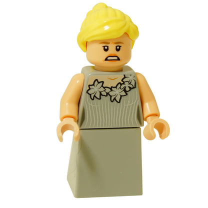 Vorderansicht der LEGO Fleur Delacour Minifigur (hp187) mit gelben Haaren und einem gequälten Ausdruck.