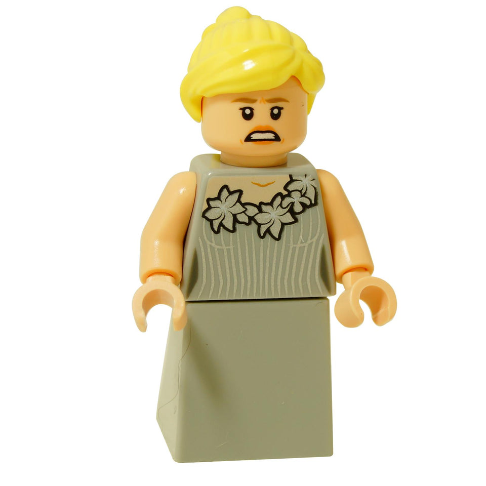 Vista frontal del minifigura de LEGO Fleur Delacour (hp187) con cabello amarillo y expresión angustiada.