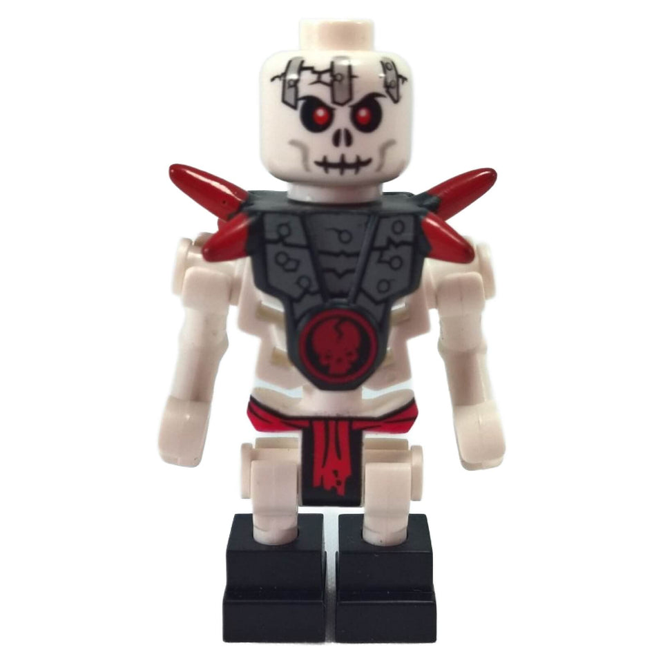 هيكل عظمي من LEGO NINJAGO Skulkin ميني فيغور مع درع كتف أحمر، طباعة رأس جمجمة وأحذية سوداء